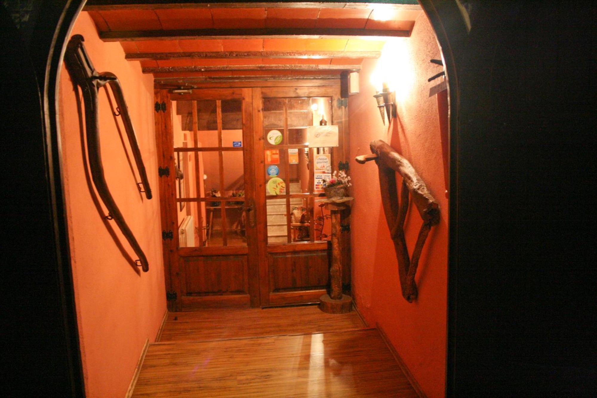 Hostatgeria Sant Jaume Hotell Corachar Exteriör bild